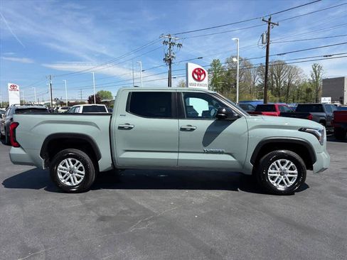 Used 2025 Toyota Tundra SR5 w/ SR5 Premium Package AWD/4WD image 2