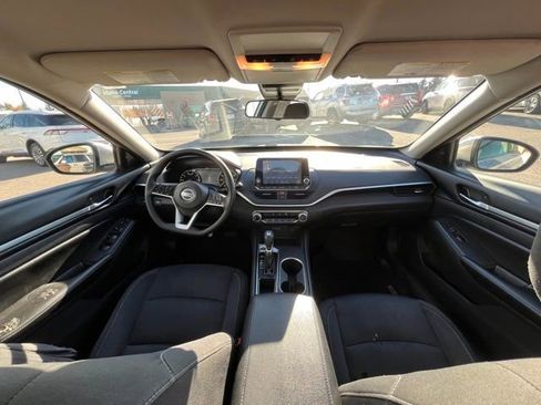 Used 2022 Nissan Altima 2.5 SV FWD image 35