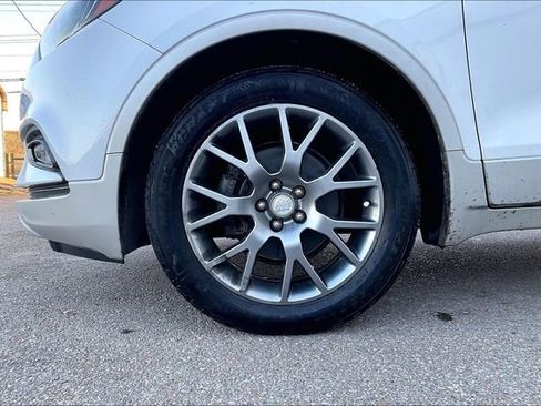 Used 2019 Buick Encore Sport Touring image 4