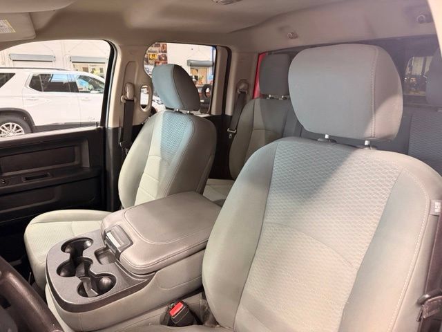 Used 2017 RAM 1500 Express AWD/4WD image 7
