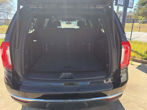 Used 2023 GMC Yukon XL SLT image 20
