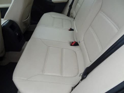 Used 2014 Volkswagen Jetta SE FWD image 8