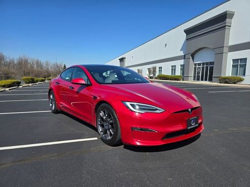Used 2021 Tesla Model S Plaid image 14