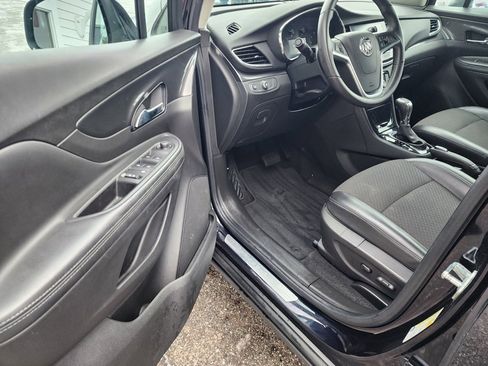 Used 2021 Buick Encore Preferred image 17