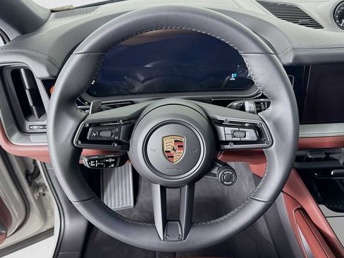 New 2025 Porsche Cayenne Coupe image 15