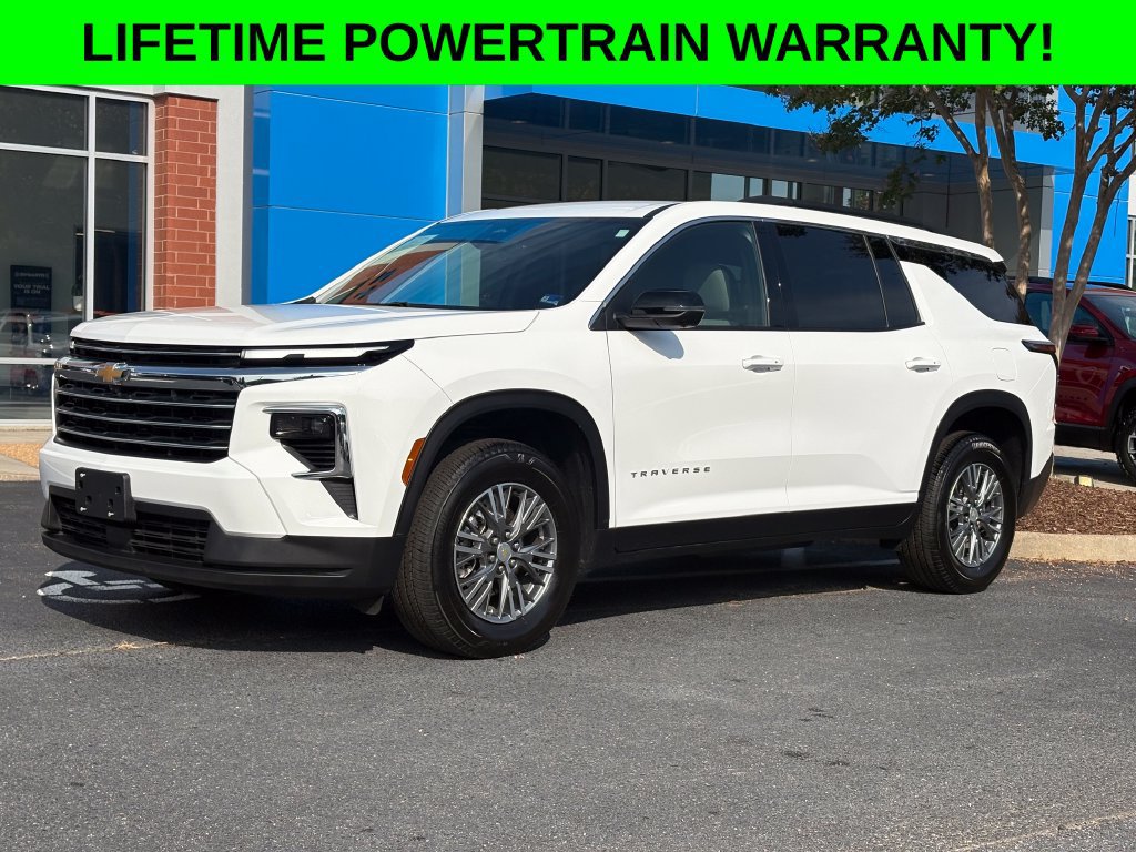 Used 2026 Chevrolet Traverse LT w/ Driver Confidence Package FWD image 1