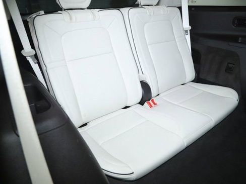 Used 2023 Lincoln Aviator Black Label w/ Jet Package image 34