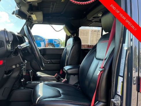 Used 2017 Jeep Wrangler Unlimited Rubicon image 10