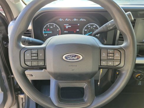 Used 2023 Ford F250 XLT image 19