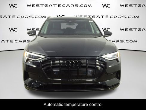Used 2021 Audi e-tron Premium Plus image 4