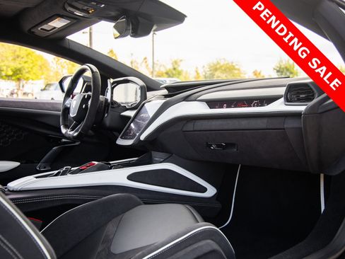 Used 2024 Lamborghini Revuelto image 50