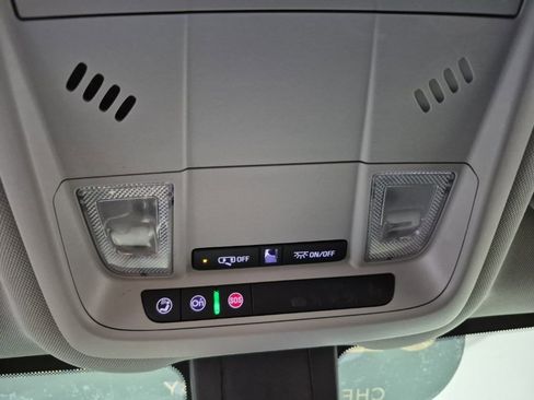 Used 2023 Chevrolet Equinox LT w/ LPO, Floor Liner Package image 19