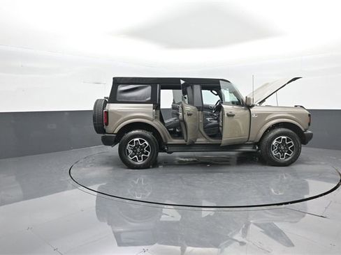 New 2026 Ford Bronco Outer Banks image 41