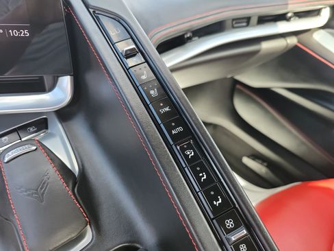 Certified 2021 Chevrolet Corvette Stingray Premium Conv w/ Z51 Performance Package image 23