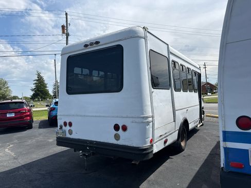 Used 1996 Ford E-350 and Econoline 350 RWD image 3