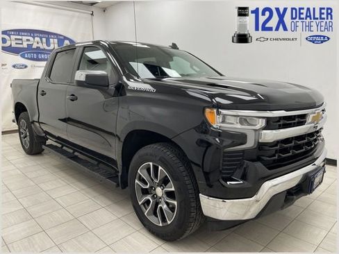 Used 2022 Chevrolet Silverado 1500 LT AWD/4WD image 1