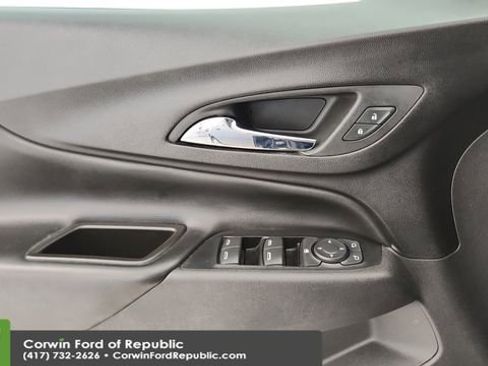 Used 2020 Chevrolet Equinox LT w/ Driver Convenience Package image 20