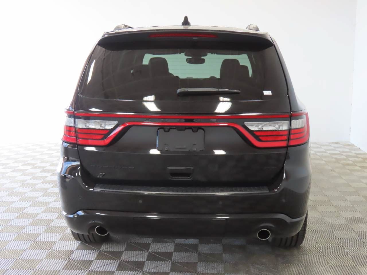Used 2025 Dodge Durango GT w/ Blacktop Package AWD/4WD image 4