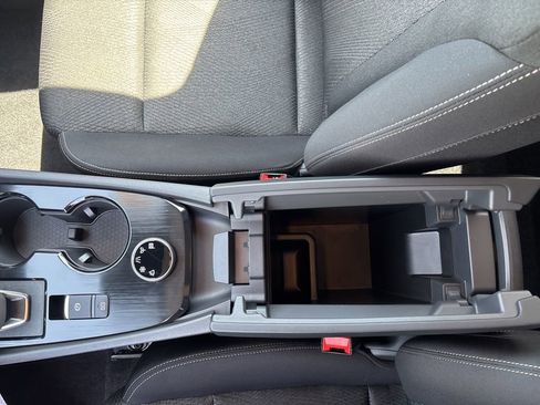 Used 2026 Nissan Rogue SV AWD/4WD image 15