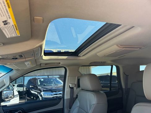 Used 2018 Chevrolet Tahoe LT image 14