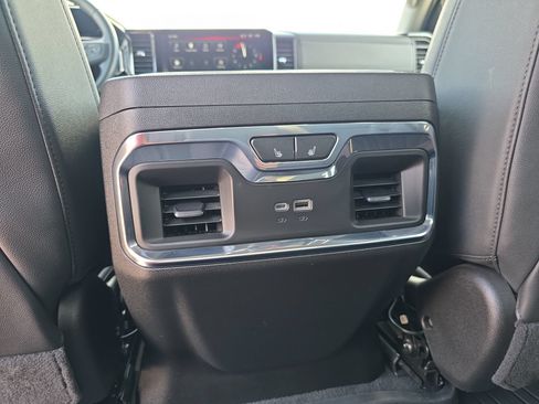 Used 2025 GMC Sierra 1500 SLT w/ SLT Premium Plus Package AWD/4WD image 12