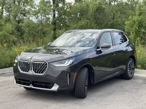 New 2025 BMW X3 xDrive30i w/ Premium Package image 3