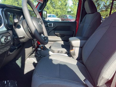 New 2025 Jeep Wrangler Unlimited Sport image 9