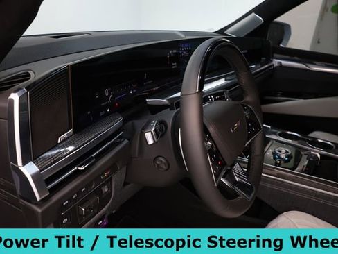 Used 2026 Cadillac Escalade V AWD/4WD image 51