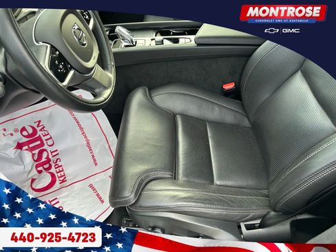 Used 2022 Volvo XC60 B5 Inscription image 19