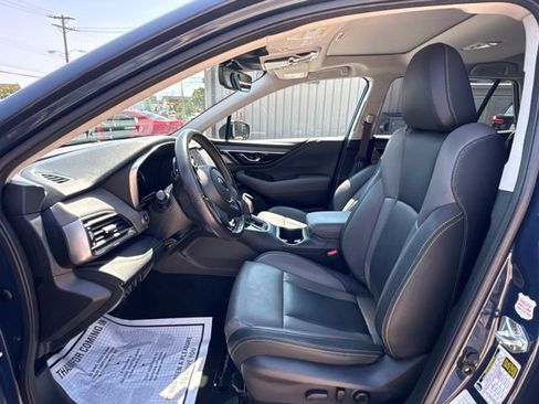 Used 2025 Subaru Outback Onyx Edition AWD/4WD image 12