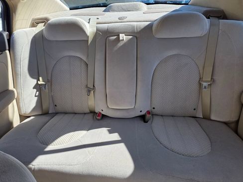 Used 2011 Buick Lucerne CX FWD image 13