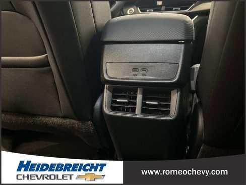 Certified 2025 Chevrolet Equinox LT w/ Convenience Package II image 16