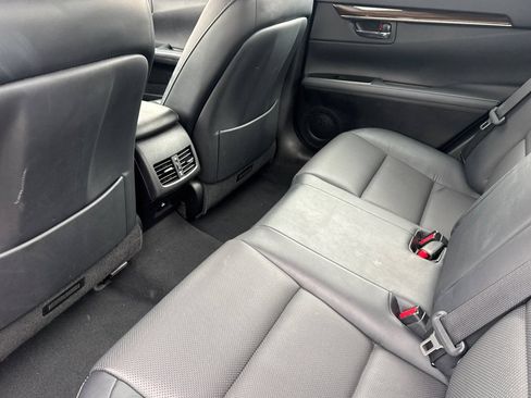 Used 2017 Lexus ES 350 w/ Navigation System Package FWD image 12