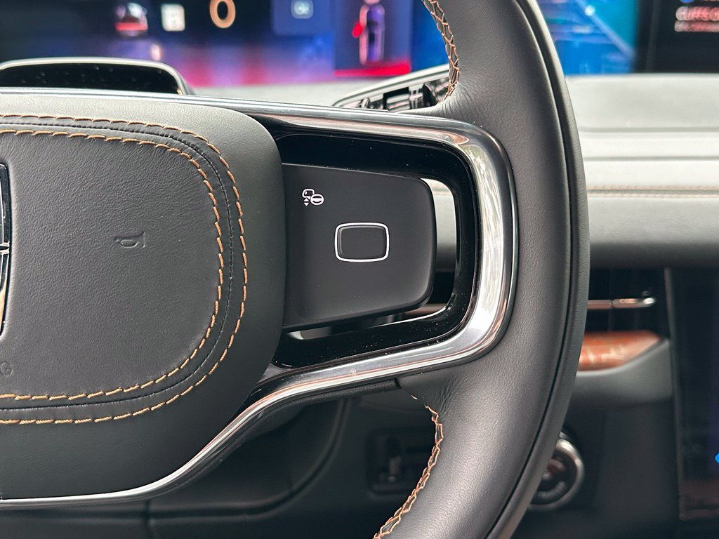 New 2025 Lincoln Navigator Black Label AWD/4WD image 11