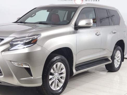 Used 2021 Lexus GX 460 w/ Accessory Package AWD/4WD image 51
