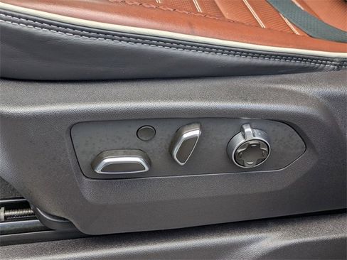 Used 2024 GMC Sierra 3500 Denali Ultimate image 26