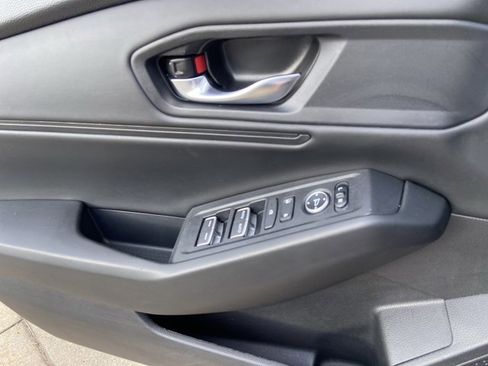 Used 2024 Honda Accord EX image 43