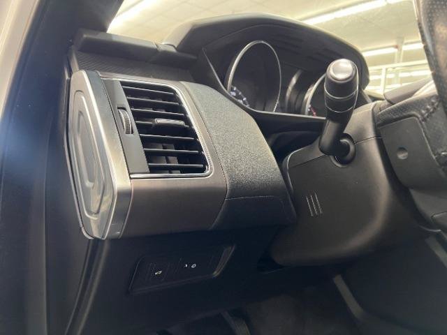 Used 2016 Land Rover Range Rover Sport SE AWD/4WD image 12