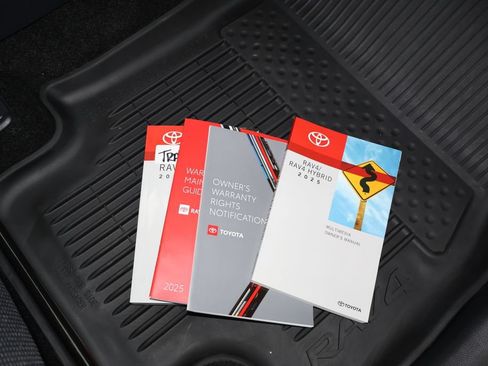Certified 2025 Toyota RAV4 LE AWD/4WD image 43