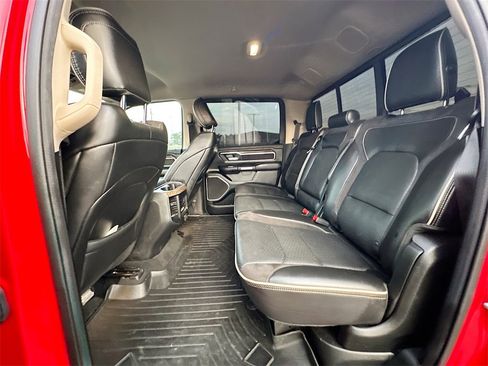 Used 2019 RAM 1500 Laramie image 17