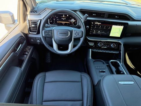 New 2026 GMC Sierra 3500 Denali w/ Denali Reserve Package image 12