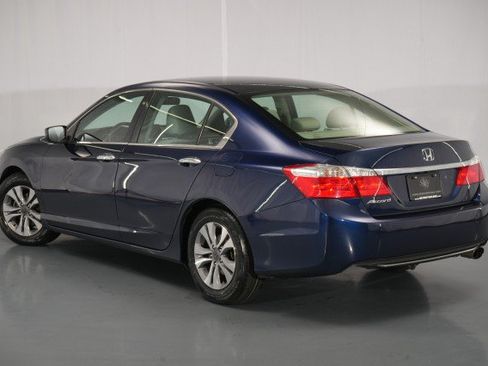 Used 2015 Honda Accord LX image 17