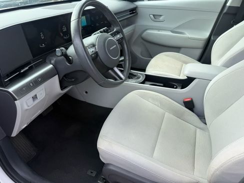 Used 2024 Hyundai Kona SEL AWD/4WD image 13