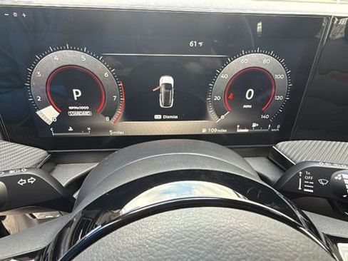 New 2026 Nissan Kicks SR AWD/4WD image 21