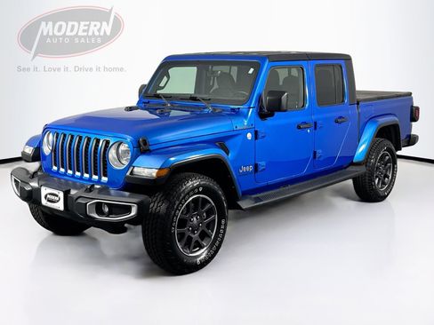 Used 2022 Jeep Gladiator Overland w/ Cold Weather Group AWD/4WD image 1