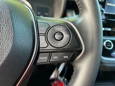 Used 2021 Toyota Corolla SE FWD image 19