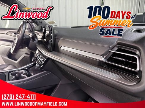 Used 2026 Chevrolet Traverse LT FWD image 32