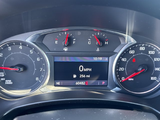 Used 2024 GMC Terrain SLT AWD/4WD image 16