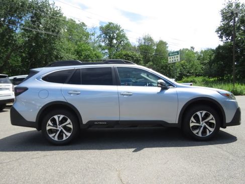 Used 2020 Subaru Outback Limited AWD/4WD image 4