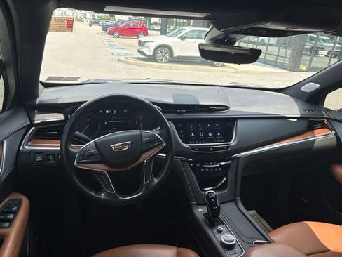 Used 2020 Cadillac XT5 Premium Luxury AWD/4WD image 14